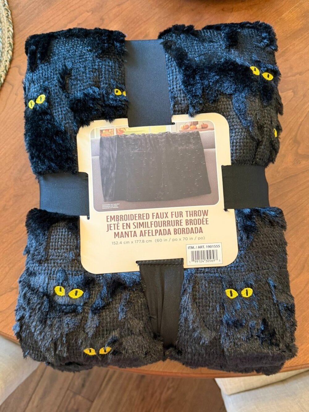 NEW Costco Viral Black Cat Embroidered Faux Fur Throw Blanket 60x70 NWT 🐈‍⬛ Hal